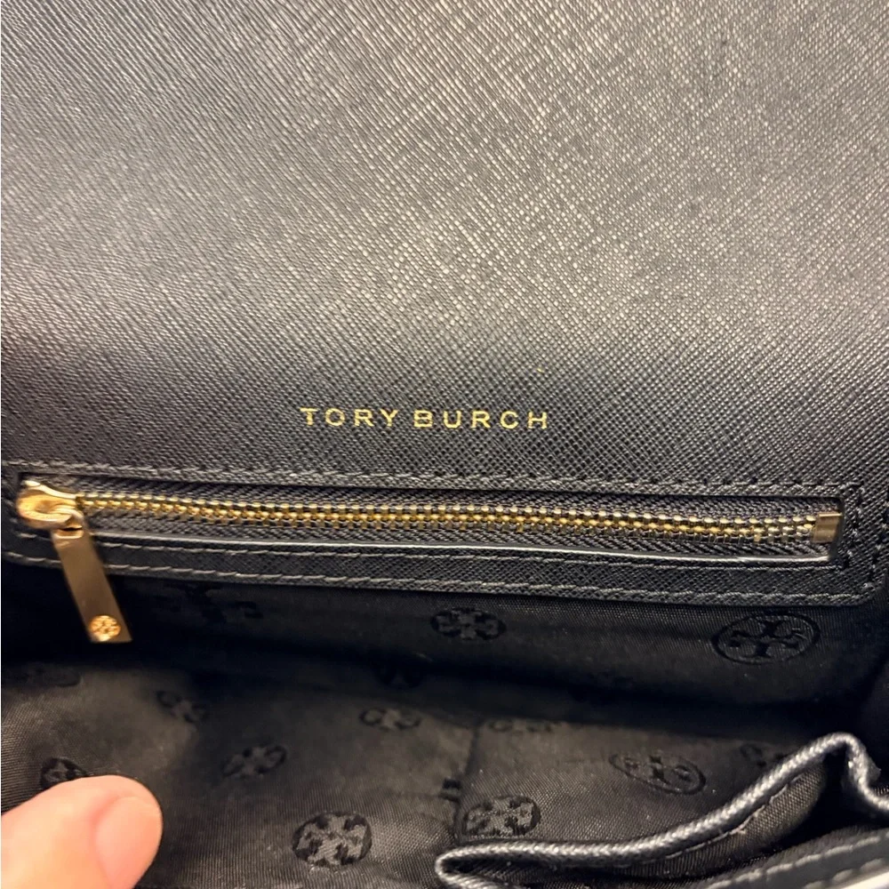 Tory Burch Emerson Black Saffiano Leather Bag with Gold Chain Strap - Picture 7 of 12